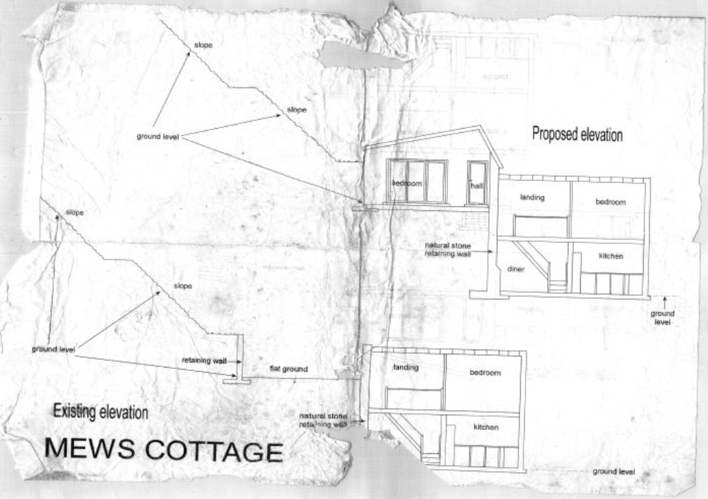 Lot: 179 - LEASEHOLD TOWN CENTRE COTTAGE FOR IMPROVEMENT WITH ADDITIONAL FREEHOLD LAND TO THE REAR - 
